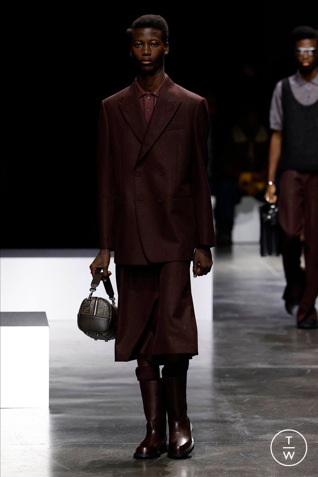 Fashion Week Milan Fall/Winter 2024 look 53 de la collection Fendi menswear