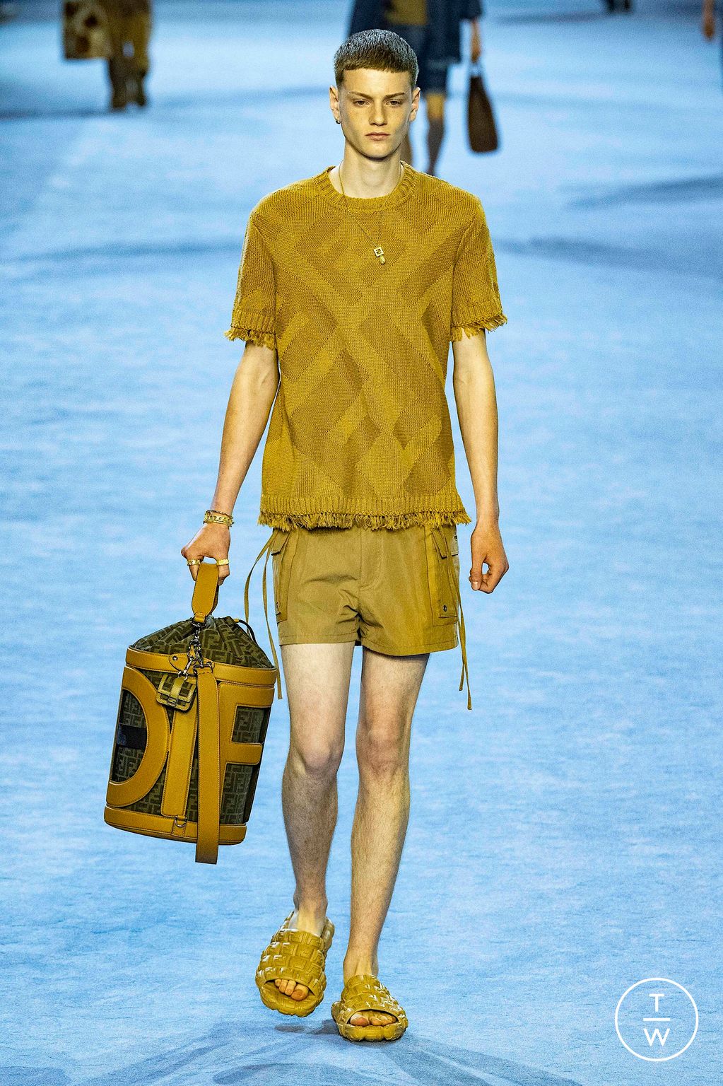 Fashion Week Milan Spring/Summer 2023 look 5 from the Fendi collection 男装