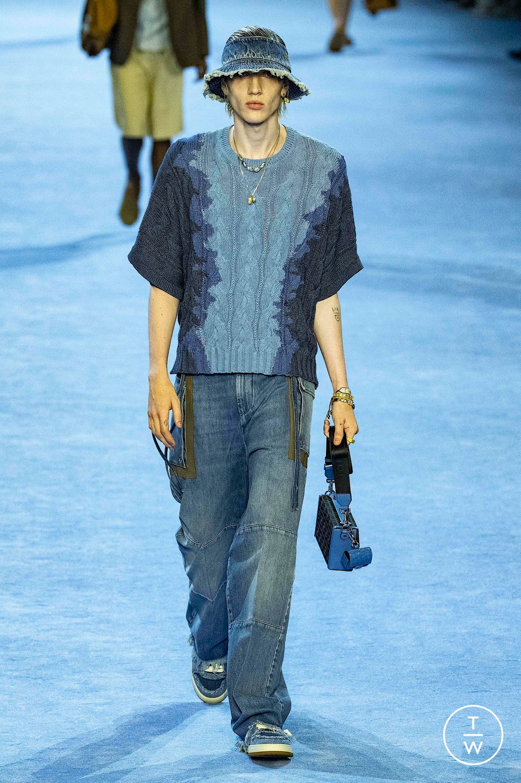 Fashion Week Milan Spring/Summer 2023 look 8 from the Fendi collection 男装