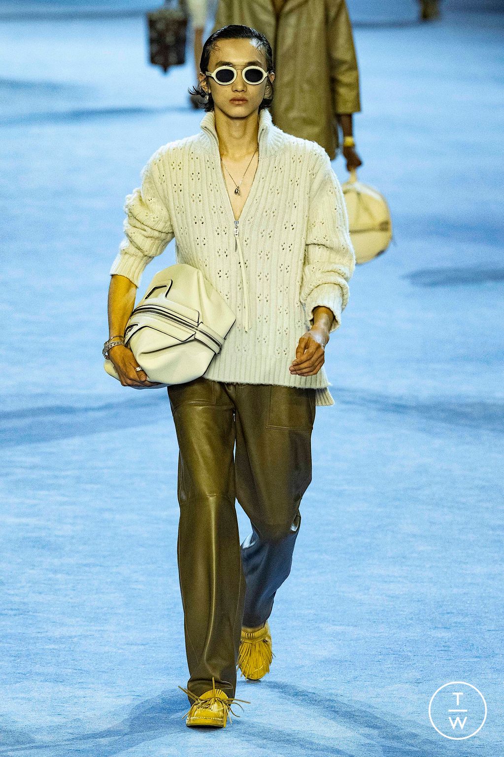 Fashion Week Milan Spring/Summer 2023 look 15 from the Fendi collection 男装