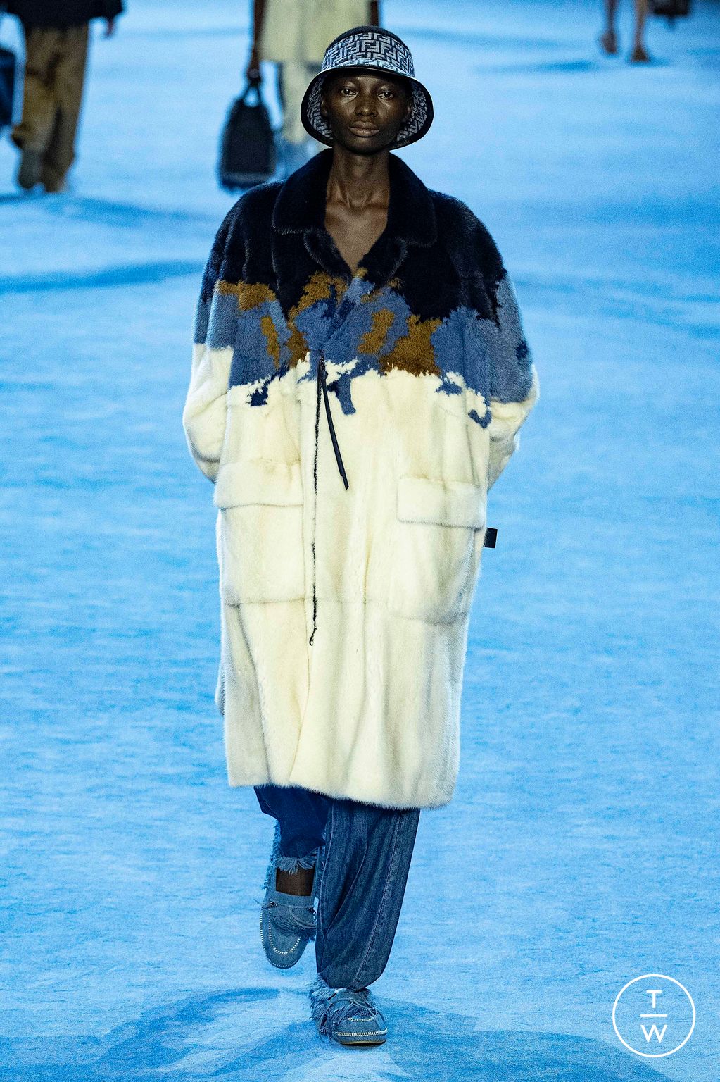 Fashion Week Milan Spring/Summer 2023 look 20 from the Fendi collection 男装