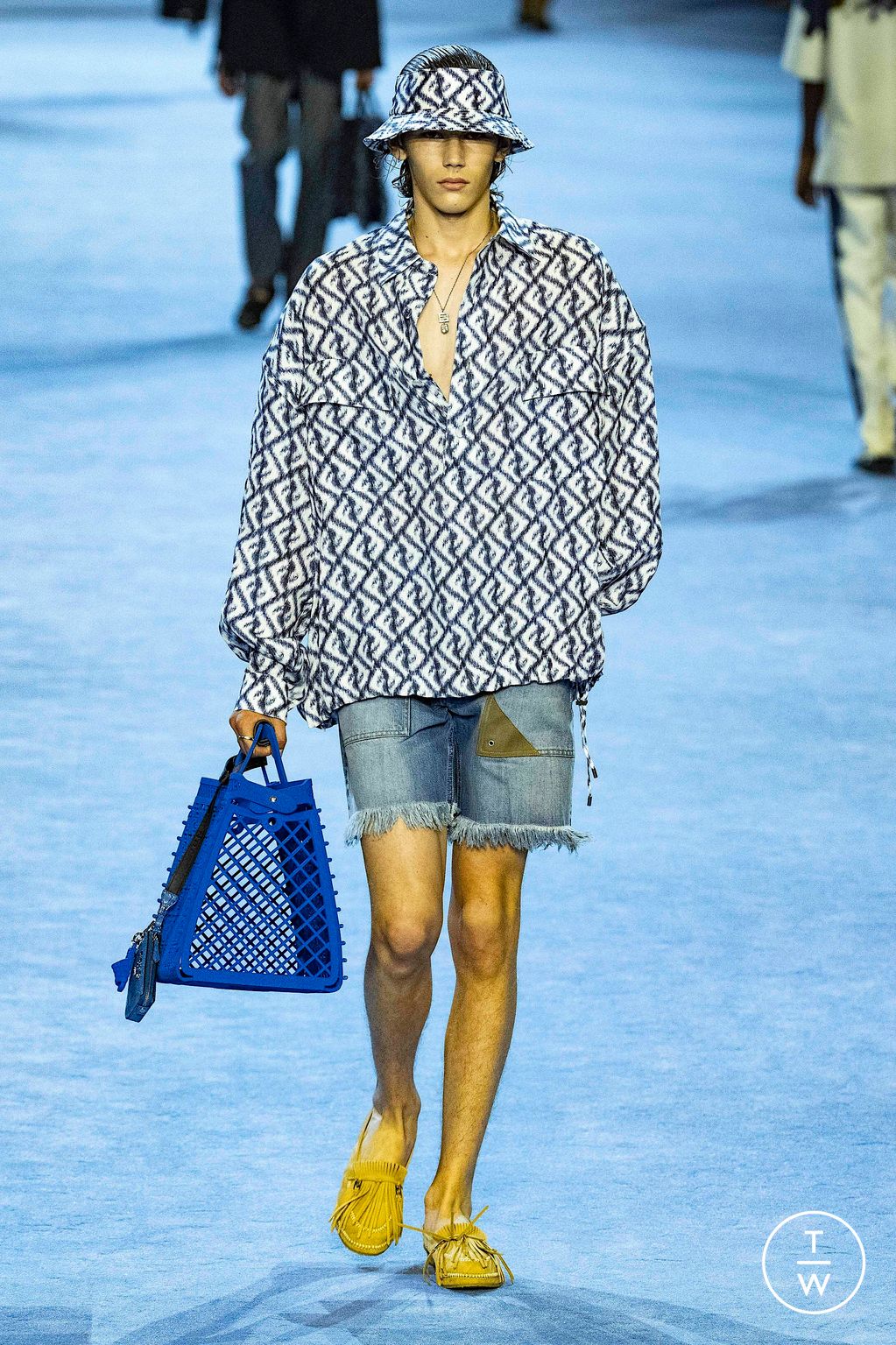 Fashion Week Milan Spring/Summer 2023 look 23 from the Fendi collection 男装
