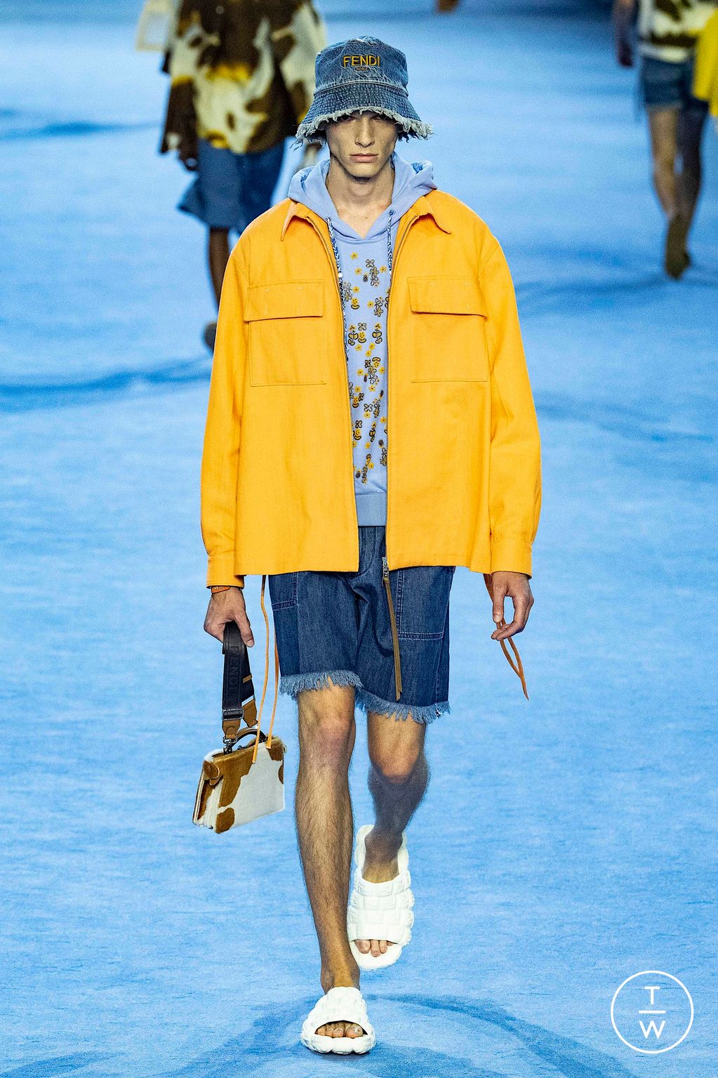 Fashion Week Milan Spring/Summer 2023 look 39 from the Fendi collection 男装