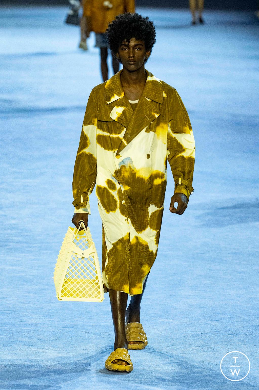 Fashion Week Milan Spring/Summer 2023 look 41 from the Fendi collection 男装