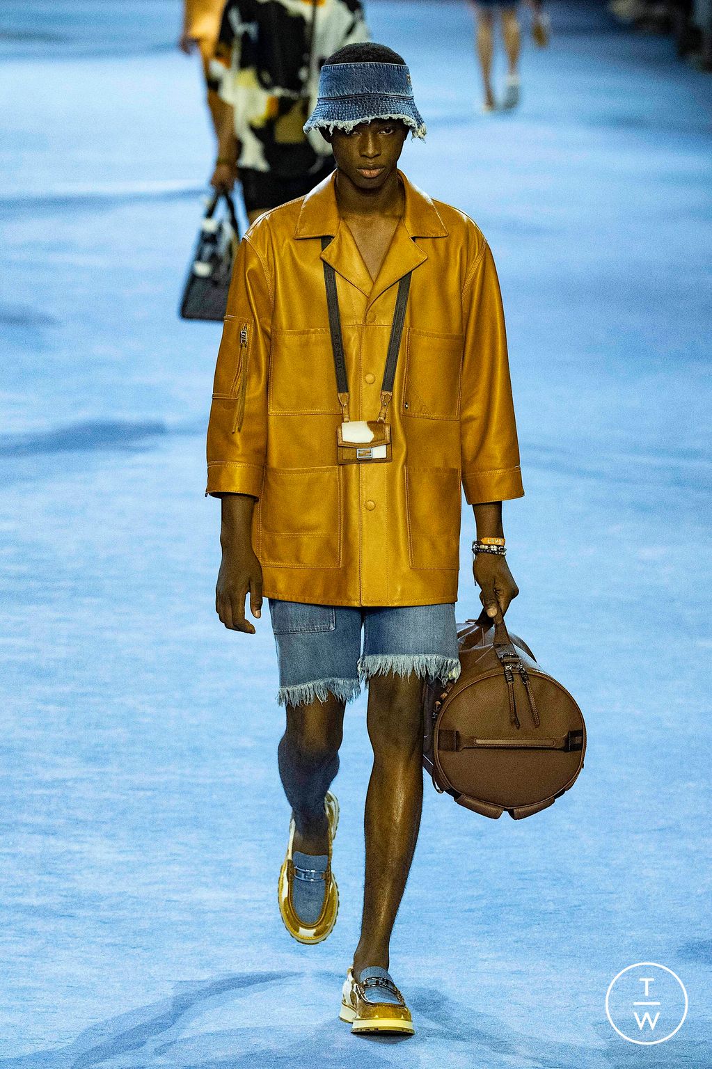 Fashion Week Milan Spring/Summer 2023 look 42 from the Fendi collection 男装