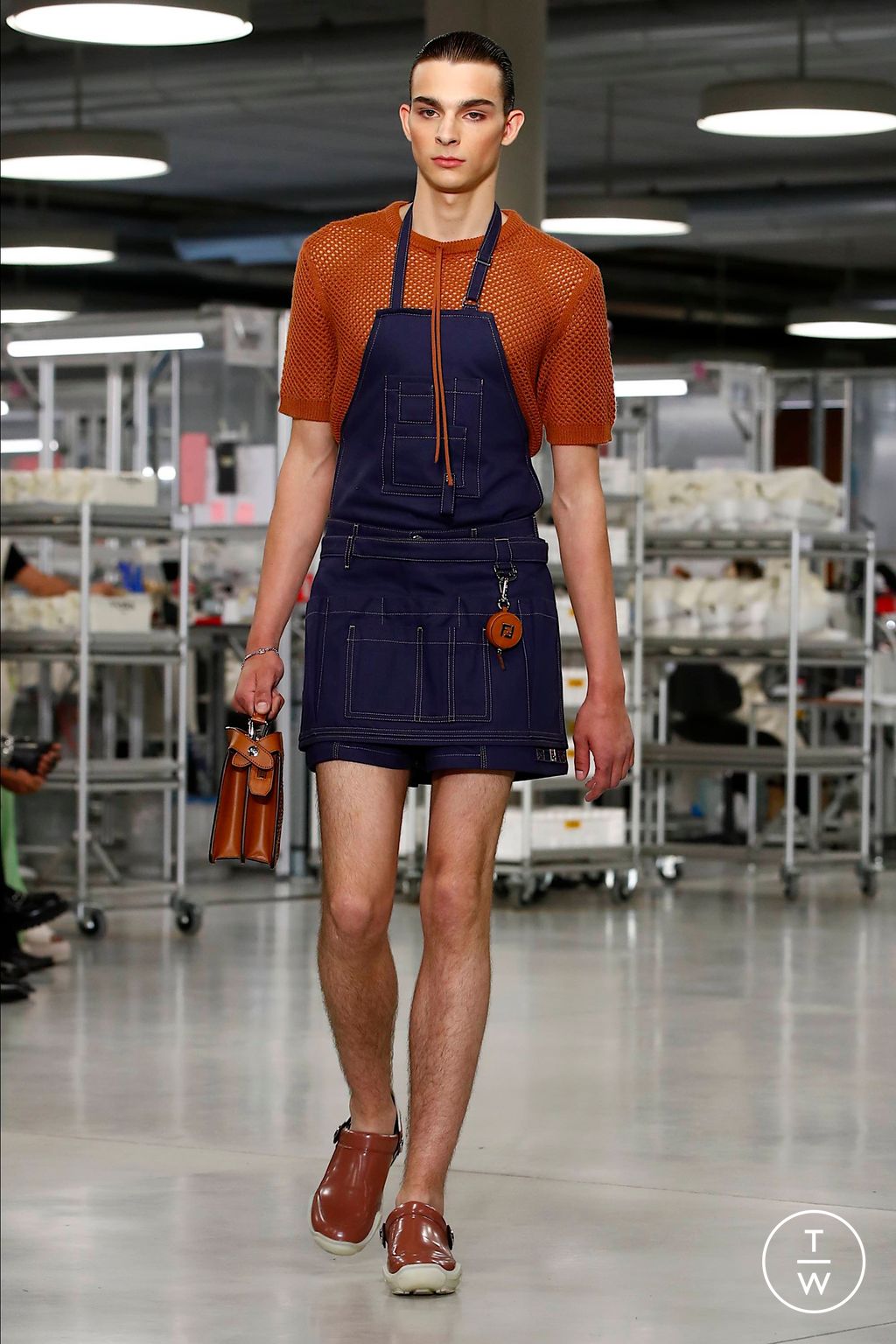 Fashion Week Florence - Pitti Spring/Summer 2024 look 4 from the Fendi collection 男装