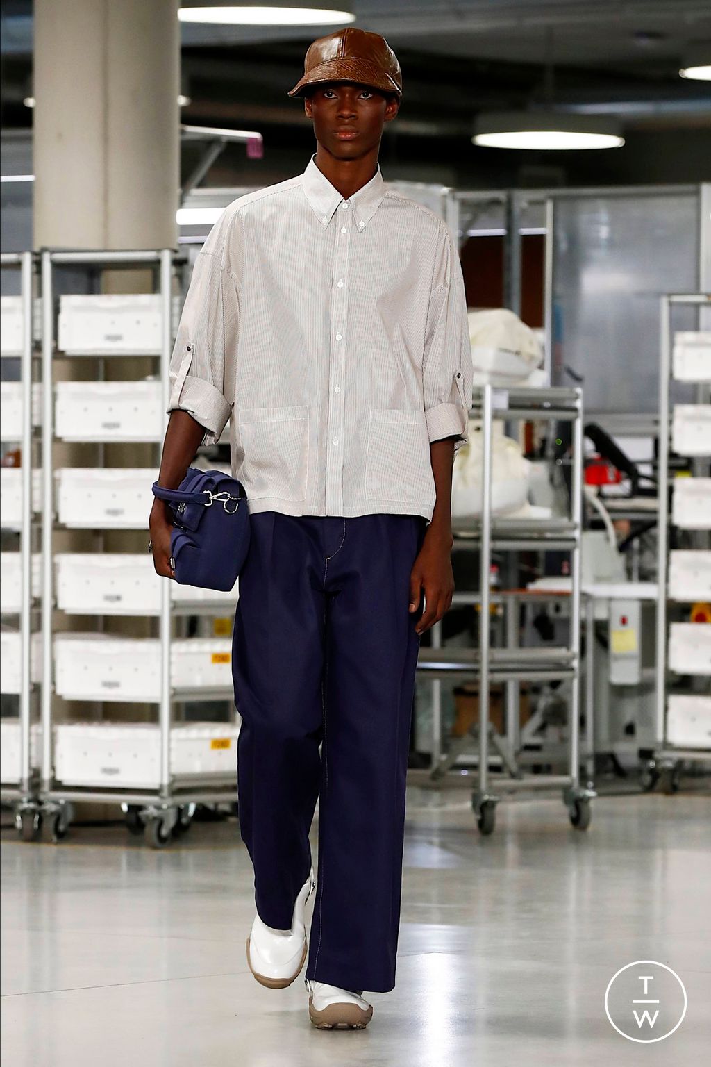 Fashion Week Florence - Pitti Spring/Summer 2024 look 7 from the Fendi collection 男装