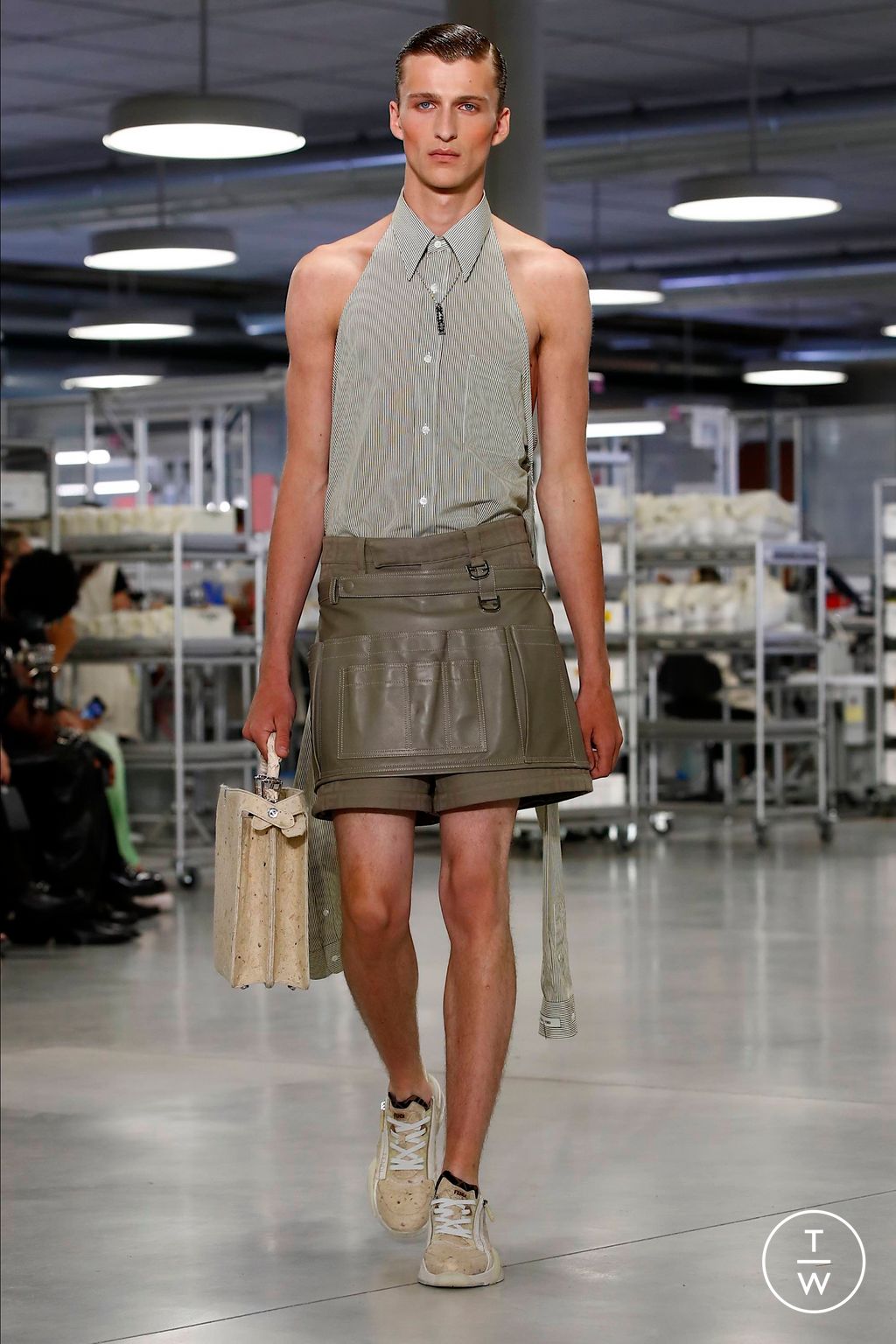 Fashion Week Florence - Pitti Spring/Summer 2024 look 21 from the Fendi collection 男装