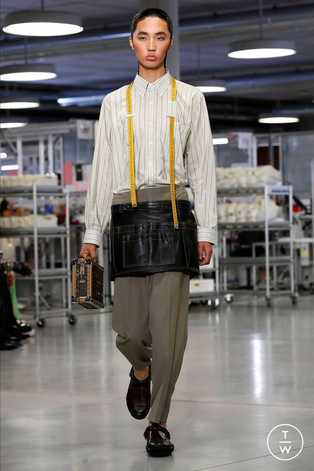 Fashion Week Florence - Pitti Spring/Summer 2024 look 33 from the Fendi collection 男装