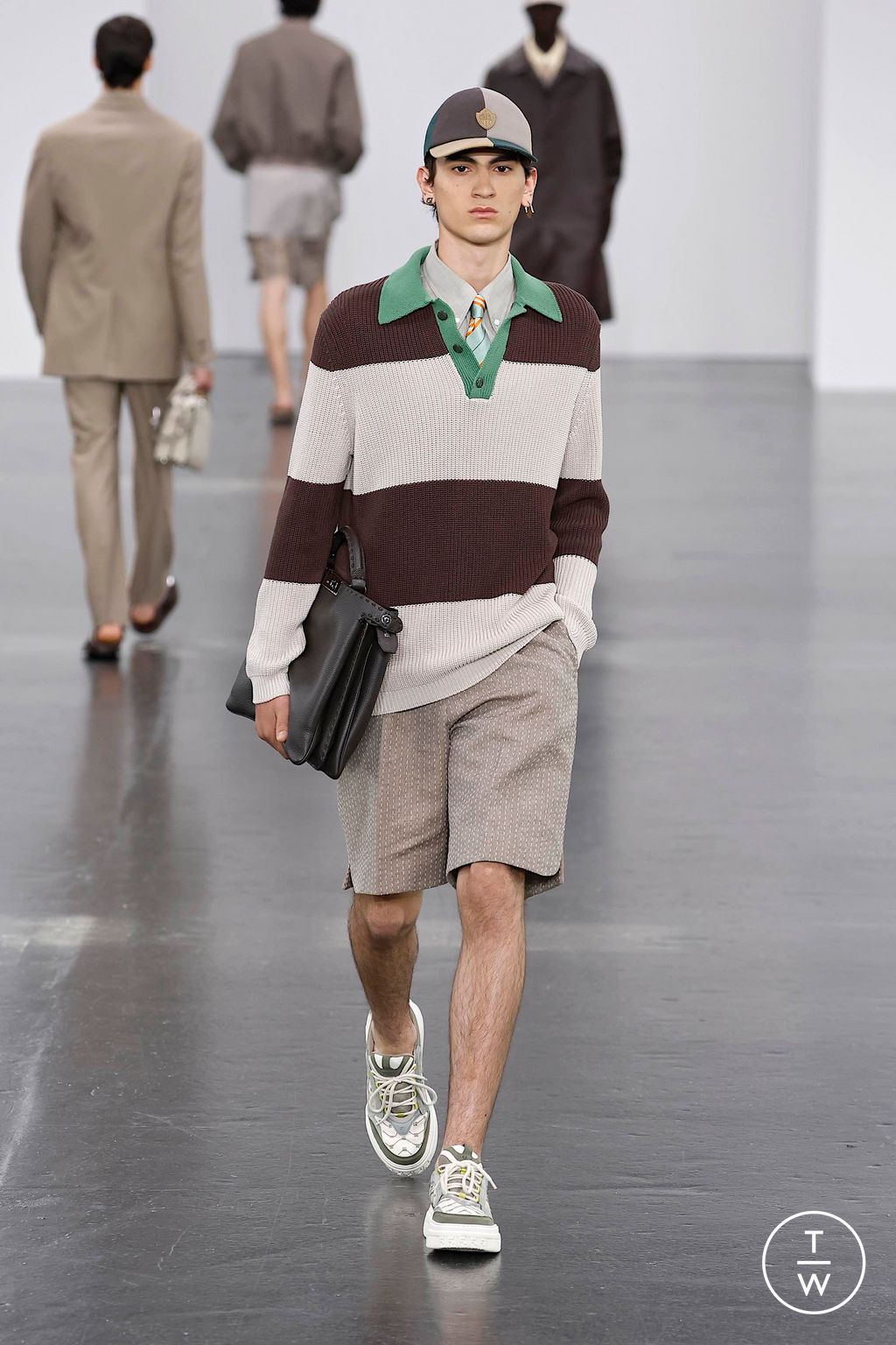 Fashion Week Milan Spring-Summer 2025 look 16 from the Fendi collection menswear