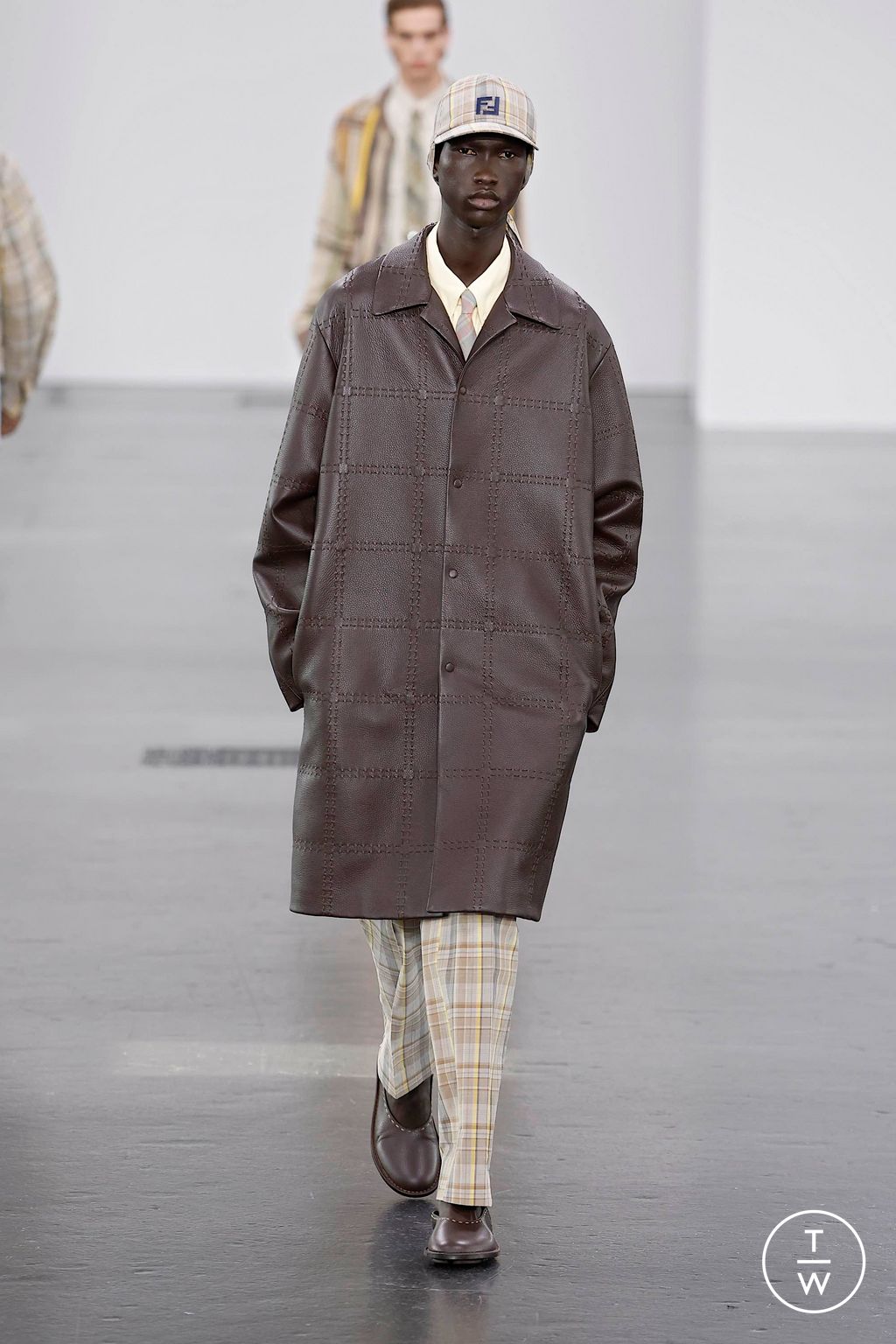 Fashion Week Milan Spring-Summer 2025 look 17 from the Fendi collection menswear