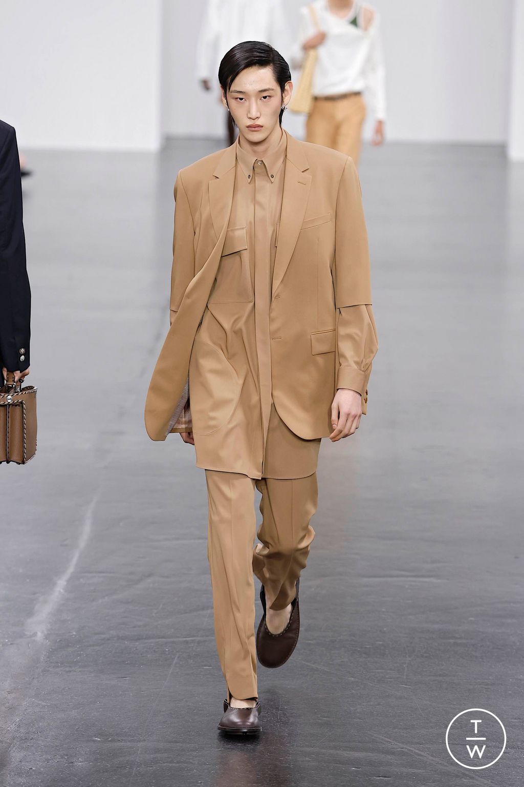 Fashion Week Milan Spring-Summer 2025 look 32 from the Fendi collection menswear