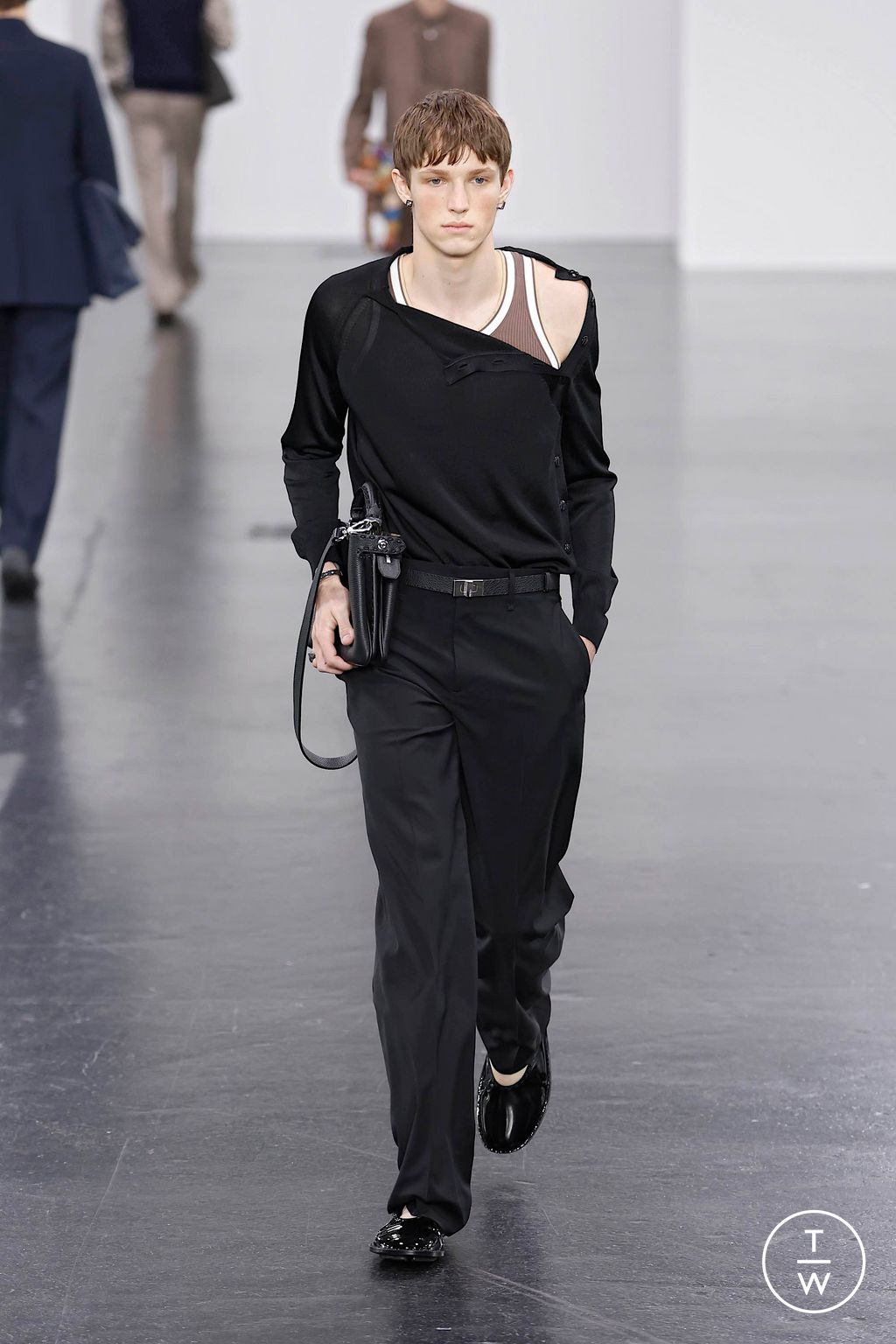 Fashion Week Milan Spring-Summer 2025 look 39 from the Fendi collection 男装