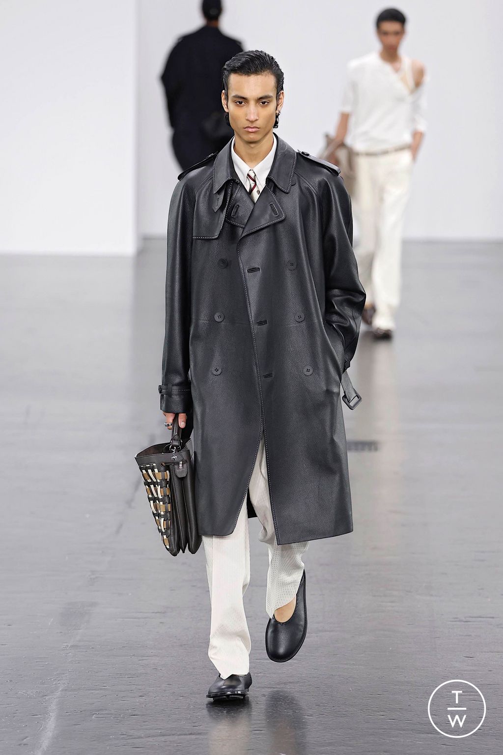 Fashion Week Milan Spring-Summer 2025 look 47 from the Fendi collection 男装