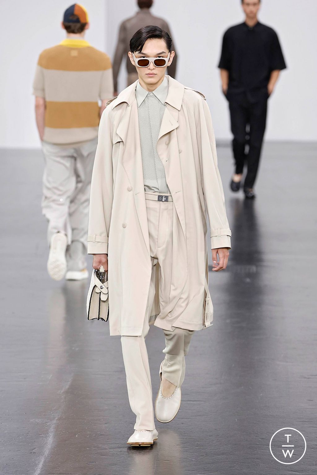 Fashion Week Milan Spring/Summer 2025 look 52 from the Fendi collection 男装