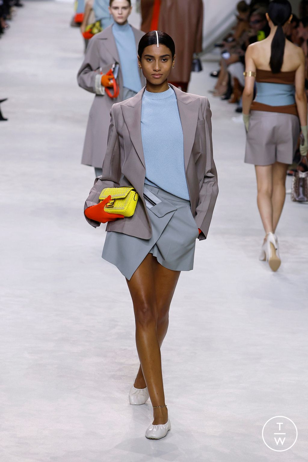 Fashion Week Milan Spring/Summer 2024 look 5 from the Fendi collection 女装