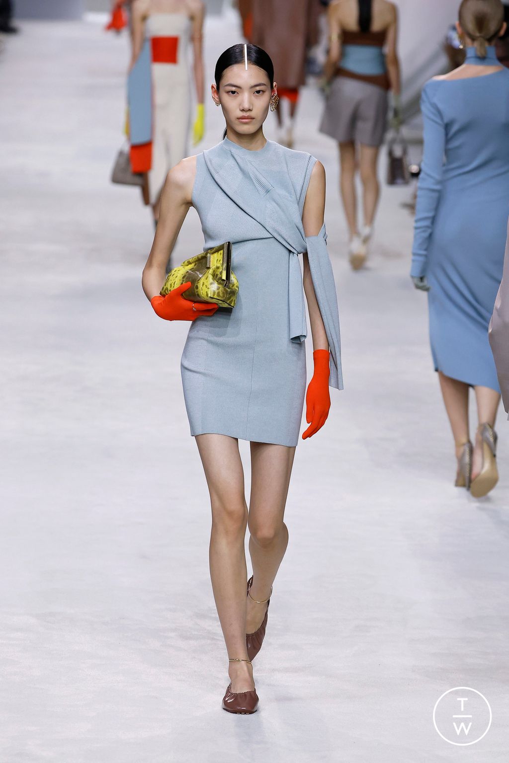 Fashion Week Milan Spring/Summer 2024 look 7 from the Fendi collection womenswear