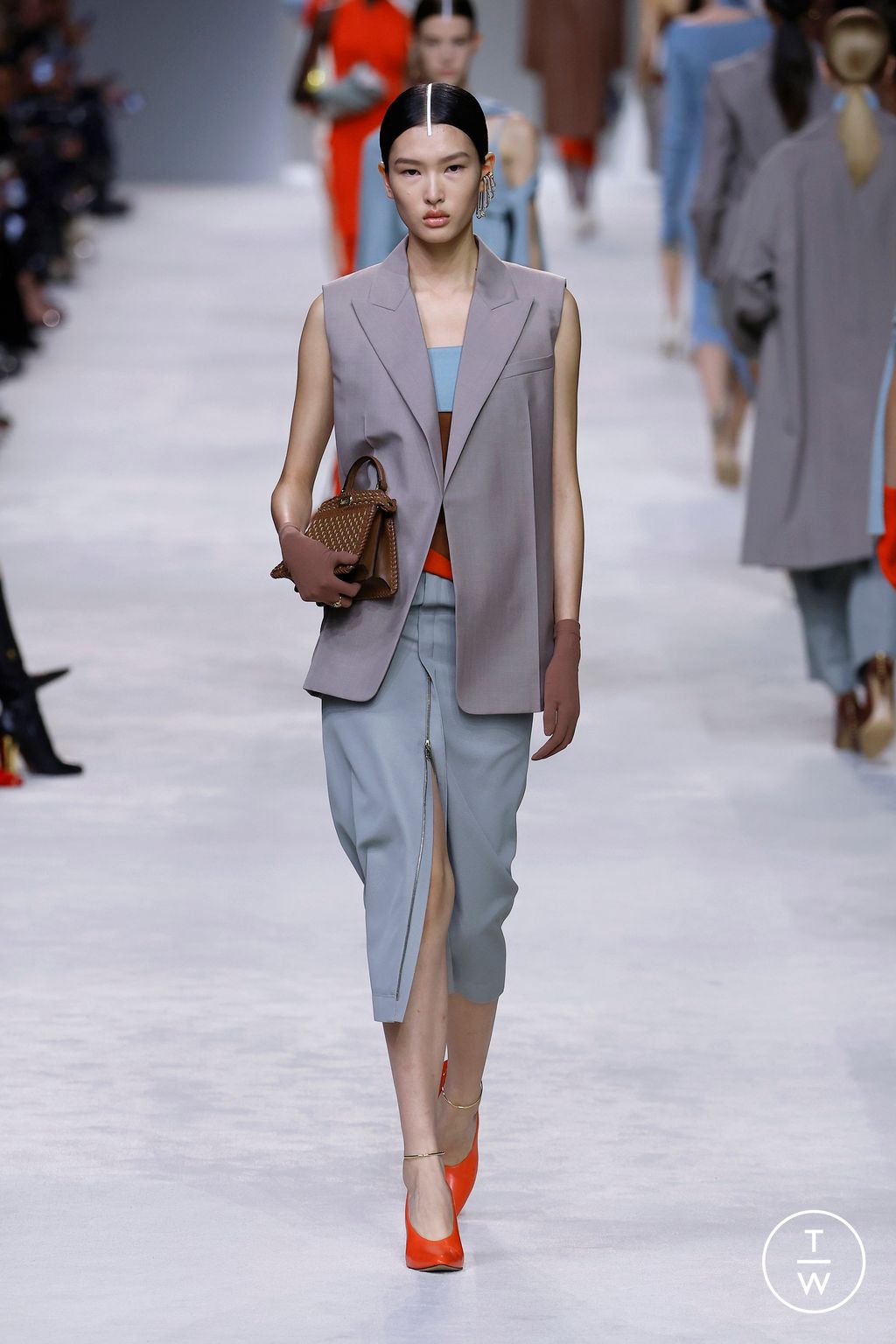 Fashion Week Milan Spring/Summer 2024 look 9 from the Fendi collection womenswear