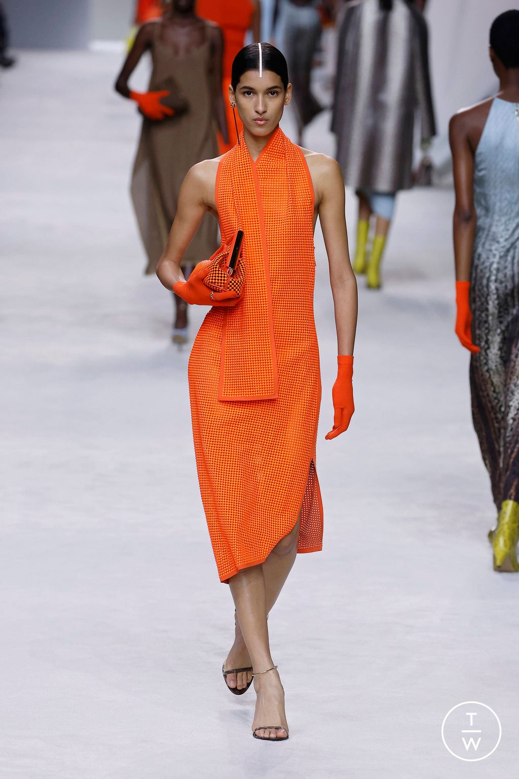 Fashion Week Milan Spring/Summer 2024 look 20 from the Fendi collection womenswear