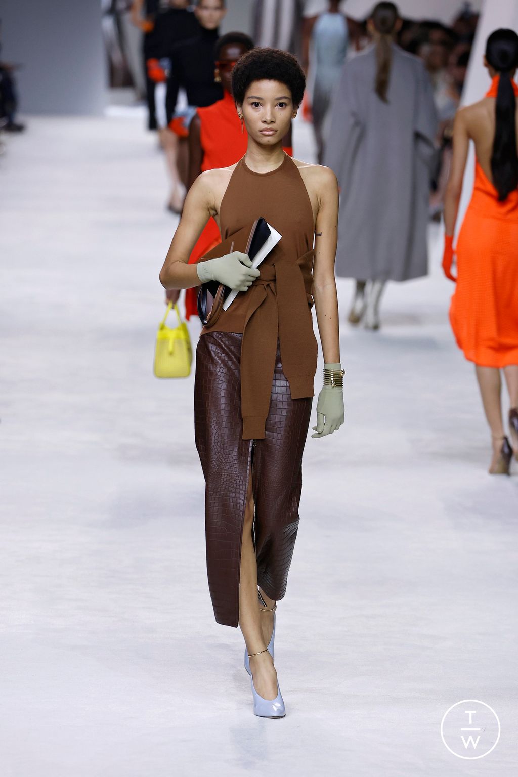 Fashion Week Milan Spring/Summer 2024 look 23 from the Fendi collection 女装