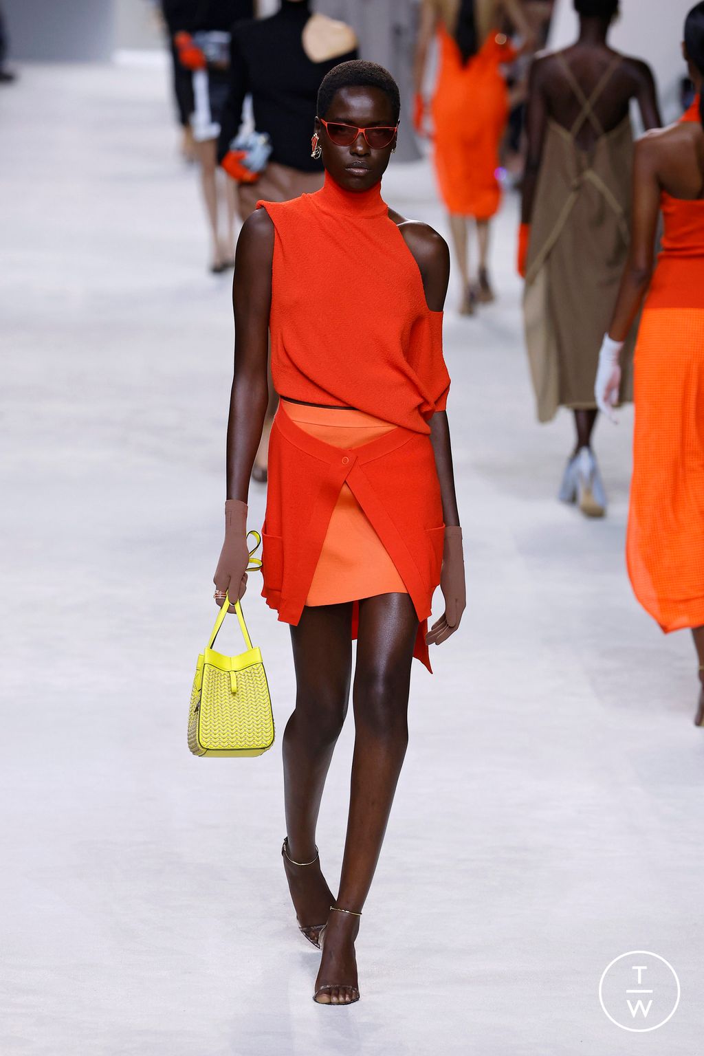 Fashion Week Milan Spring/Summer 2024 look 24 from the Fendi collection womenswear
