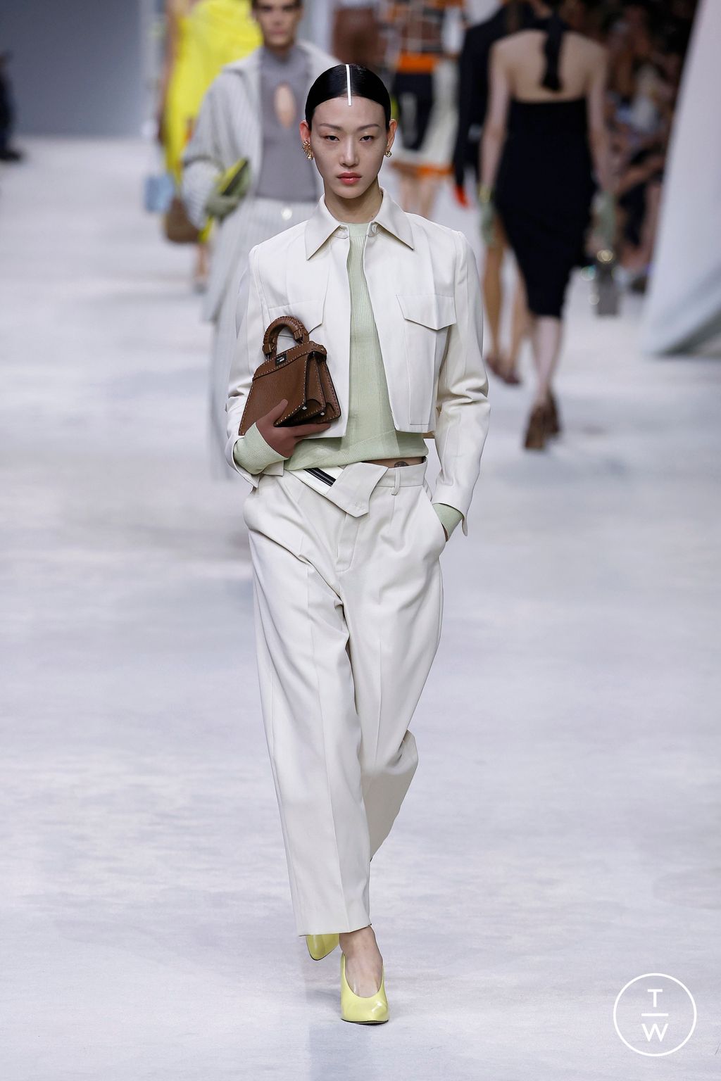 Fashion Week Milan Spring/Summer 2024 look 35 from the Fendi collection womenswear