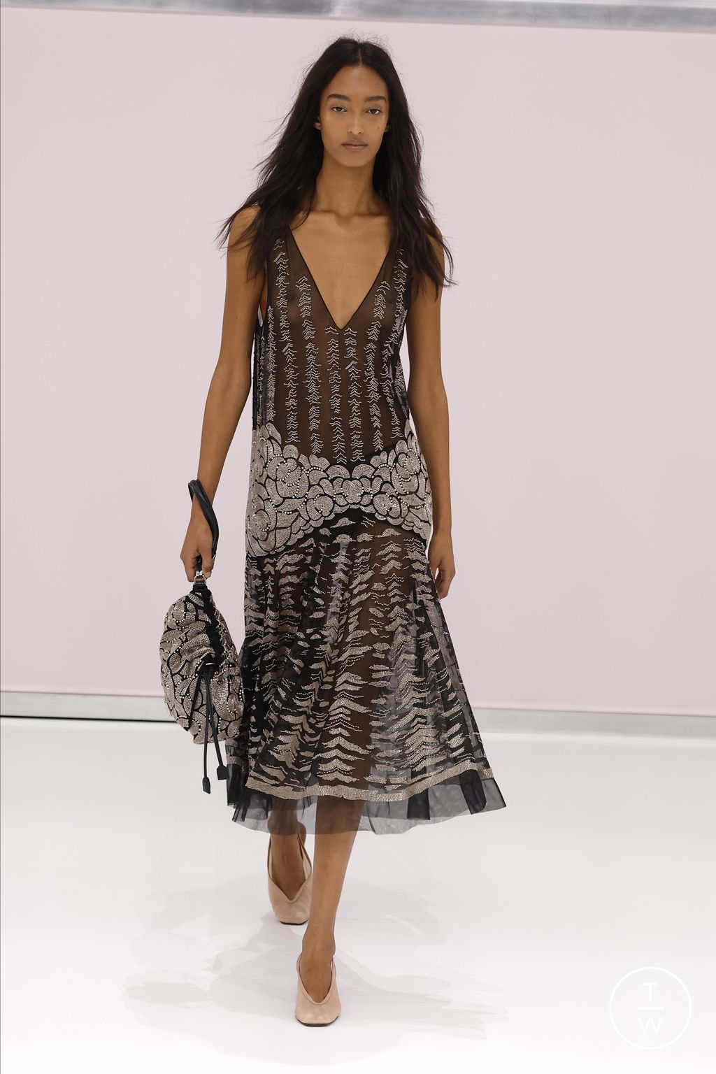 Fashion Week Milan Spring/Summer 2025 look 3 from the Fendi collection 女装