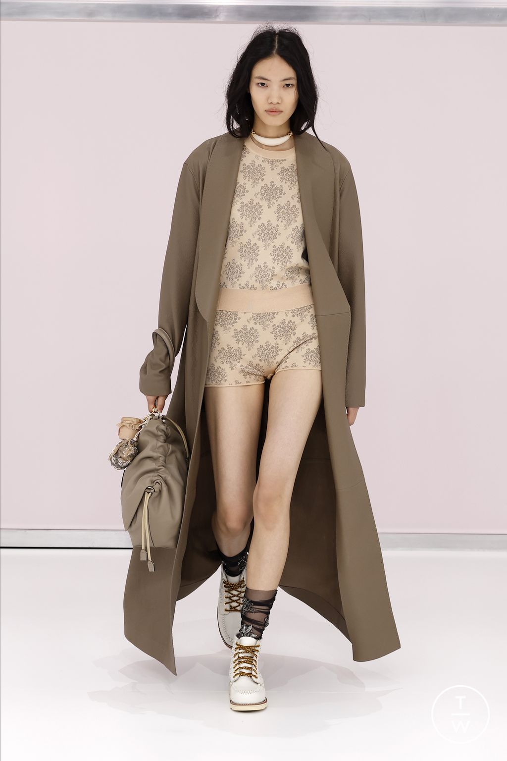 Fashion Week Milan Spring/Summer 2025 look 11 from the Fendi collection womenswear
