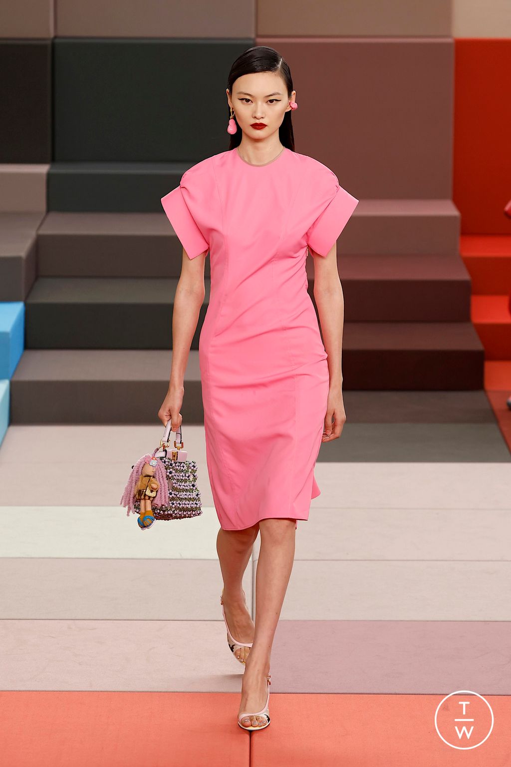 Fashion Week Milan Spring/Summer 2026 look 28 from the Fendi collection 女装