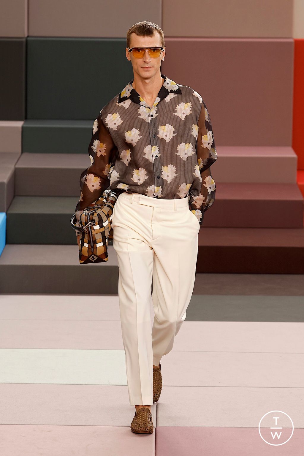 Fashion Week Milan Spring/Summer 2026 look 77 from the Fendi collection womenswear
