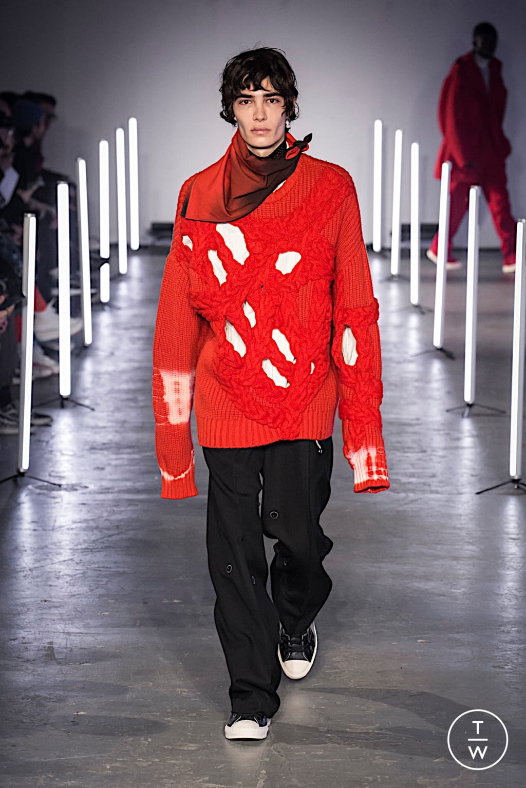 Fashion Week London Fall/Winter 2020 look 32 from the Feng Chen Wang collection menswear