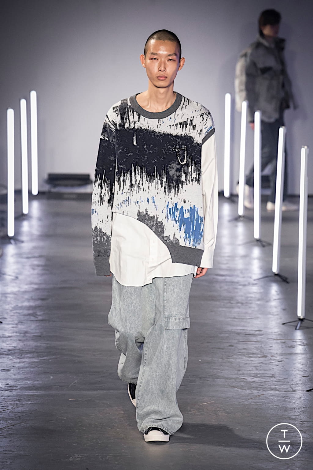 Fashion Week London Fall/Winter 2020 look 5 from the Feng Chen Wang collection menswear