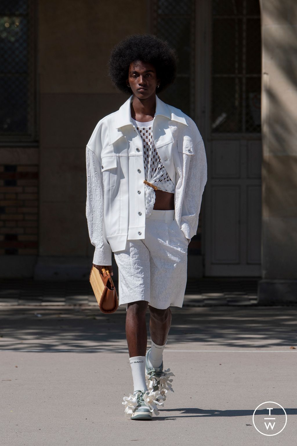 Fashion Week Paris Spring/Summer 2024 look 6 from the Feng Chen Wang collection menswear