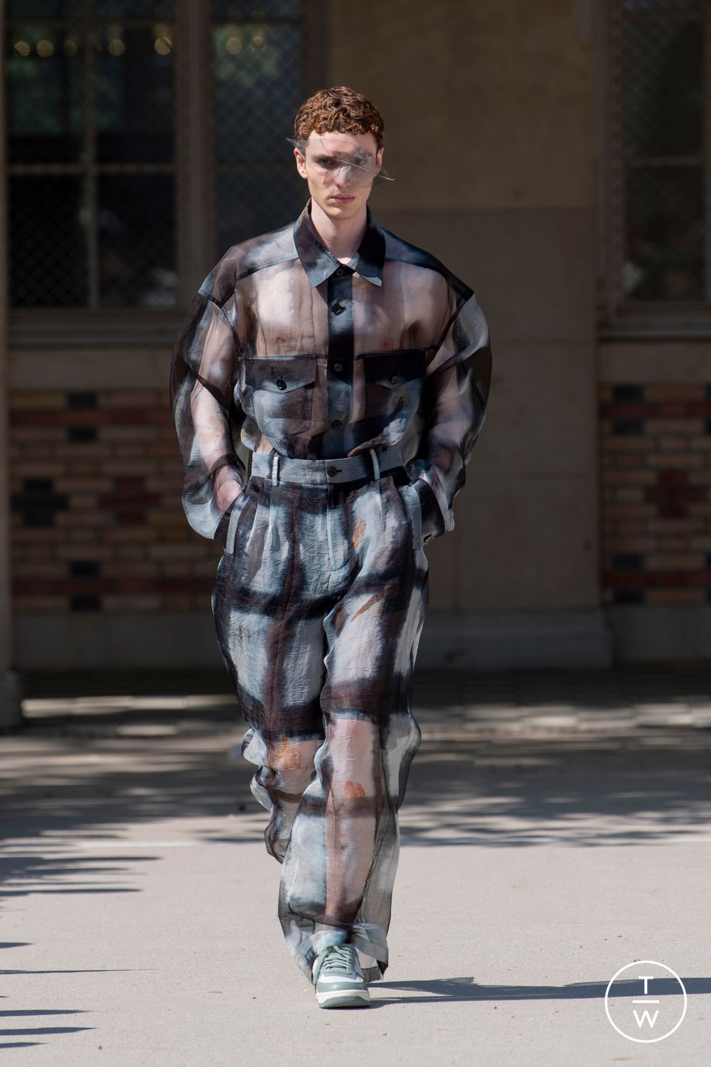 Fashion Week Paris Spring/Summer 2024 look 20 from the Feng Chen Wang collection menswear