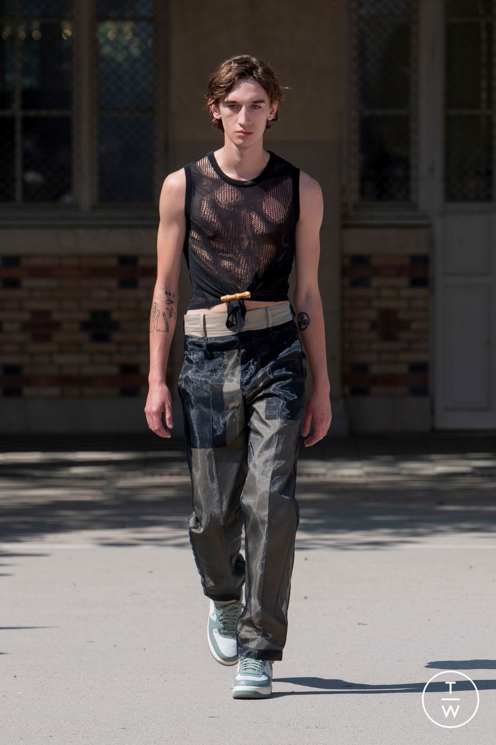 Fashion Week Paris Spring/Summer 2024 look 35 from the Feng Chen Wang collection menswear