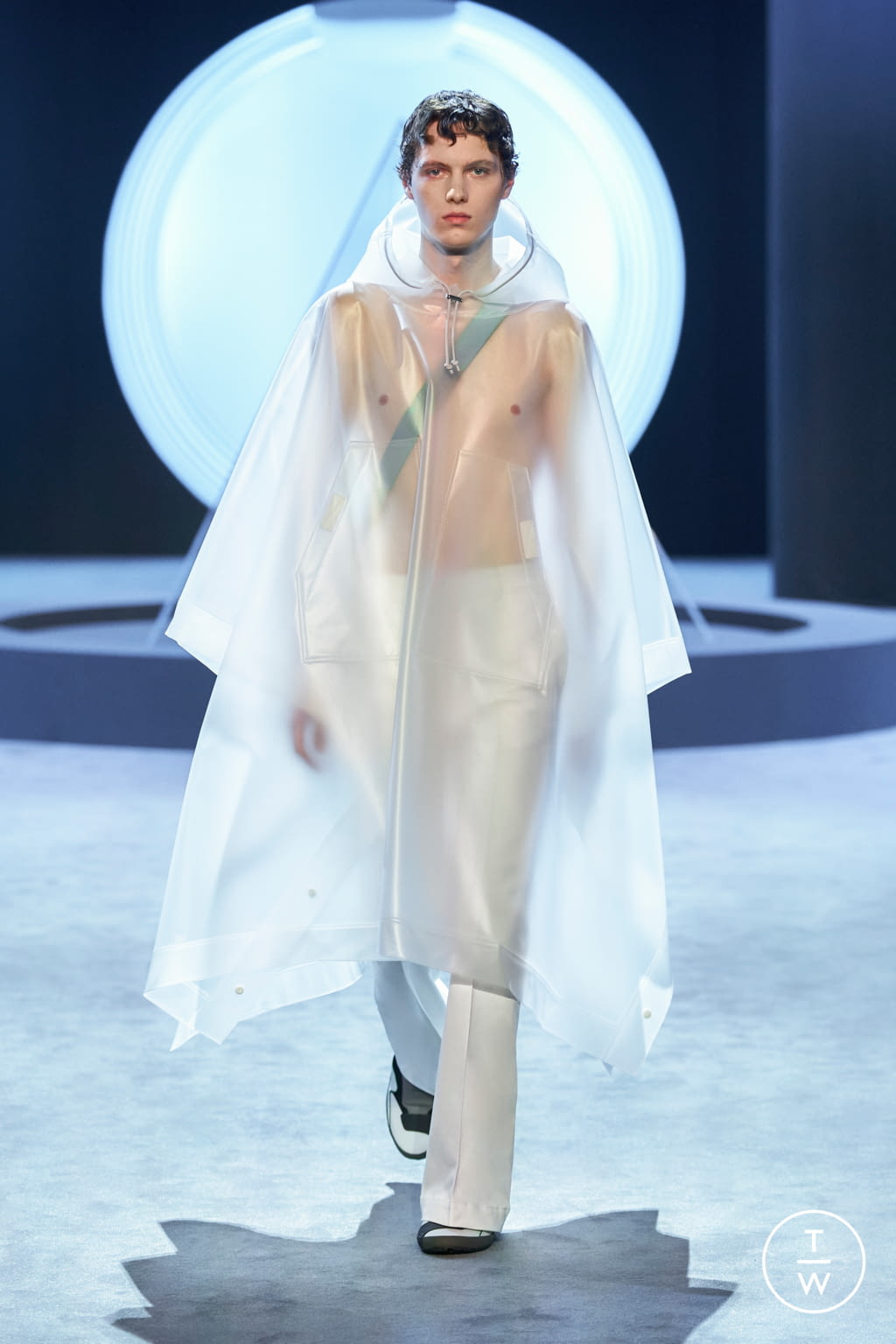 Fashion Week Milan Fall/Winter 2021 look 11 de la collection Ferragamo womenswear