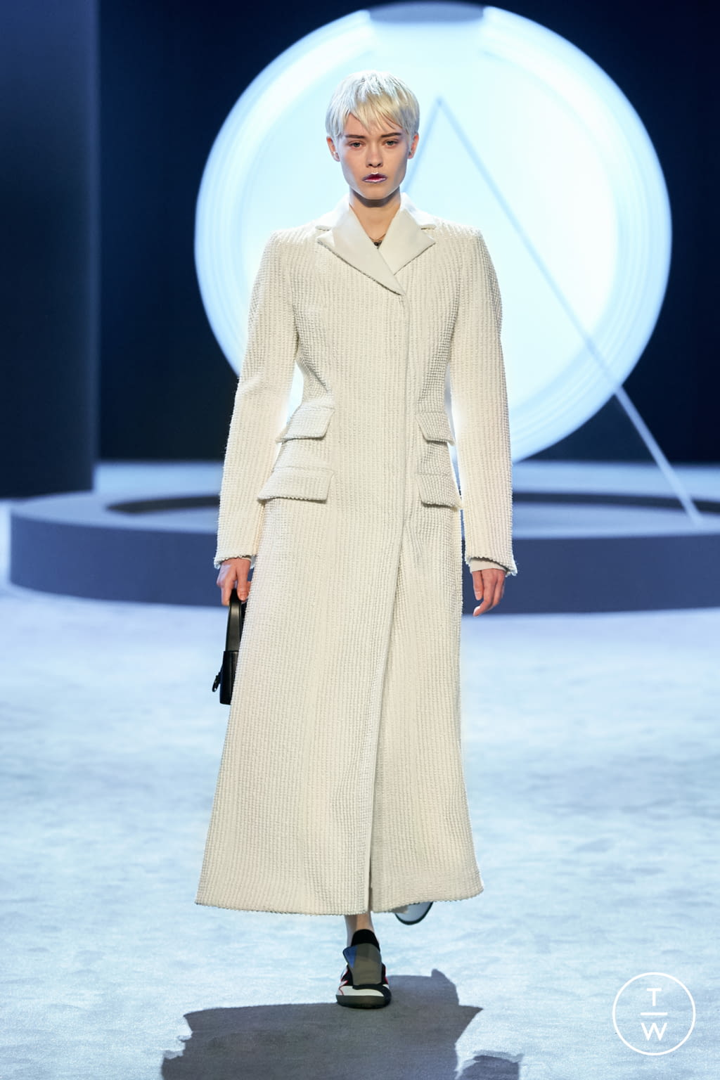 Fashion Week Milan Fall/Winter 2021 look 20 from the Ferragamo collection 女装