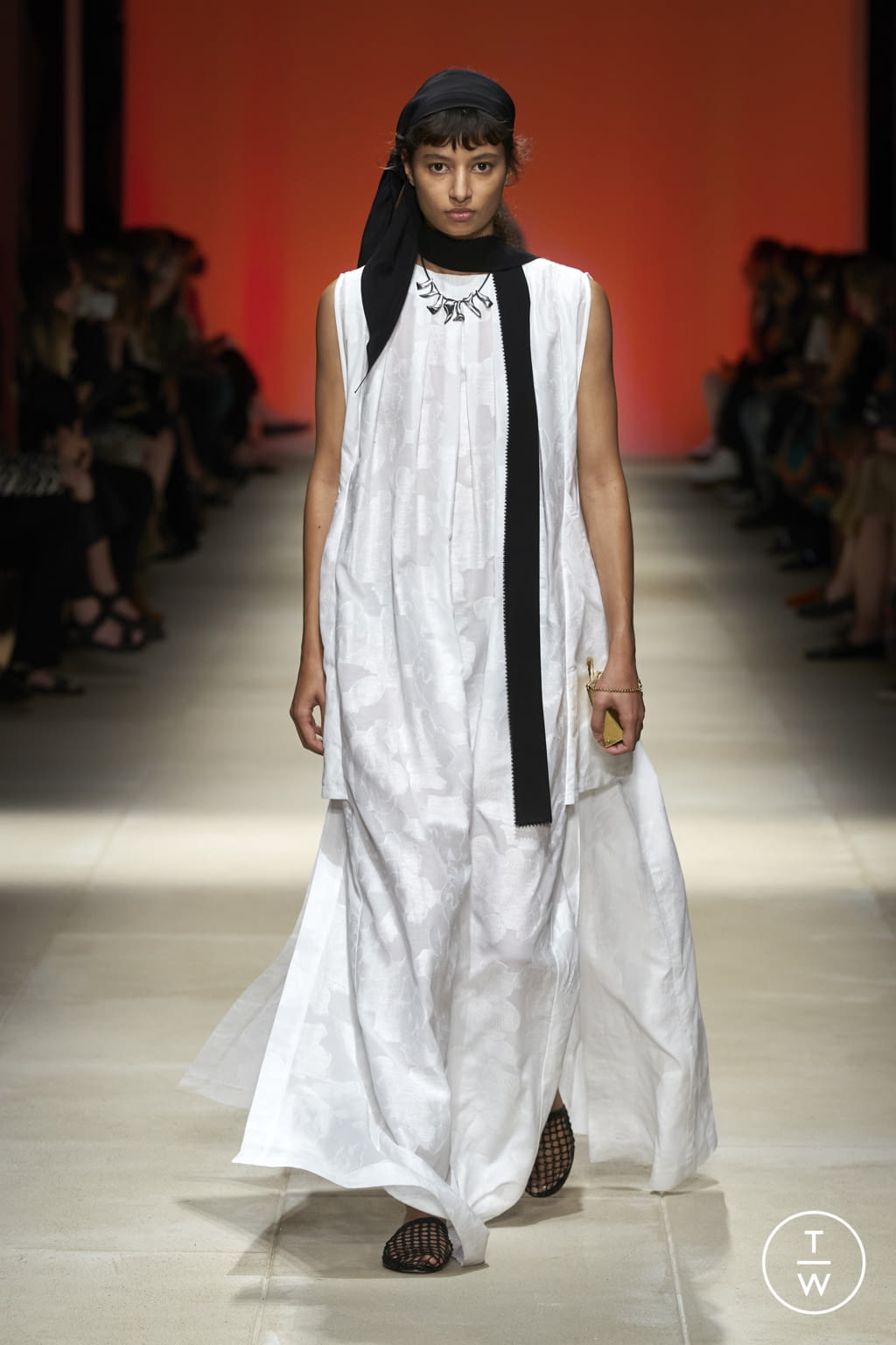 Fashion Week Milan Spring/Summer 2022 look 5 from the Salvatore Ferragamo collection womenswear