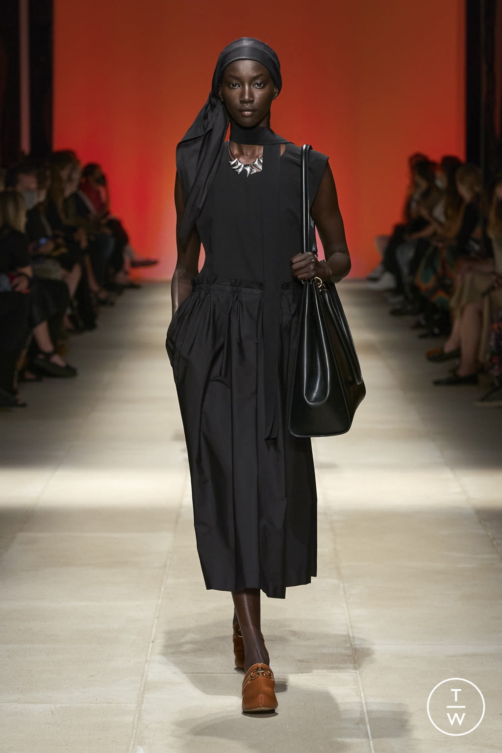 Fashion Week Milan Spring/Summer 2022 look 12 from the Salvatore Ferragamo collection womenswear