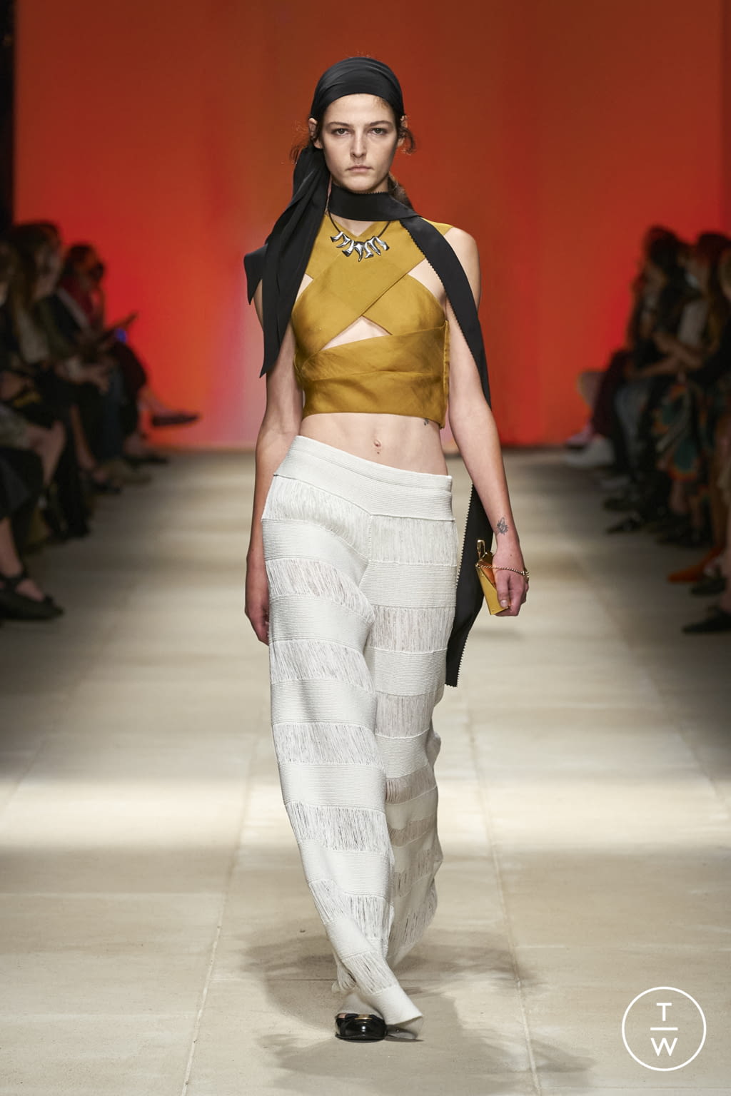 Fashion Week Milan Spring/Summer 2022 look 18 from the Ferragamo collection womenswear