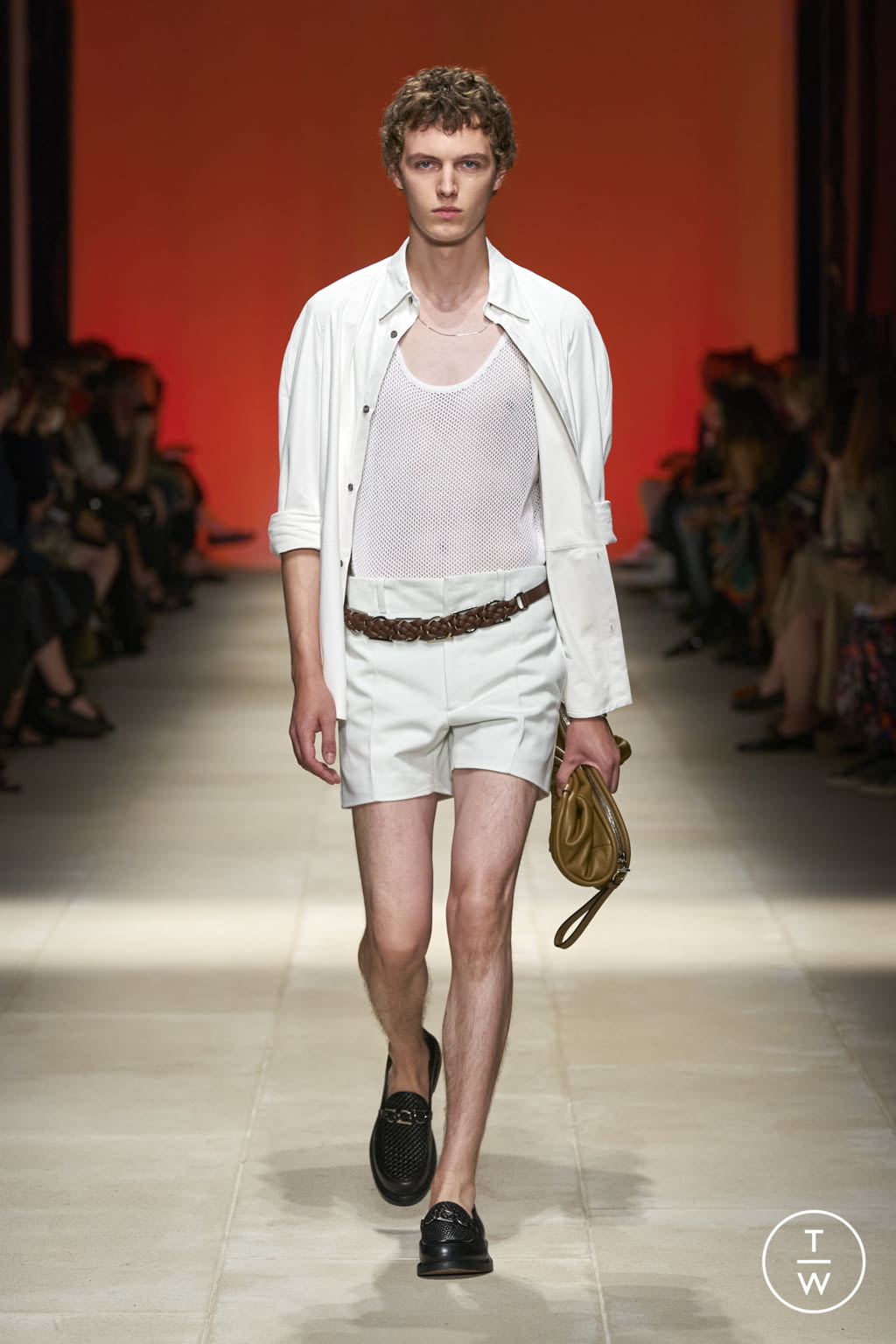 Fashion Week Milan Spring/Summer 2022 look 37 de la collection Salvatore Ferragamo womenswear
