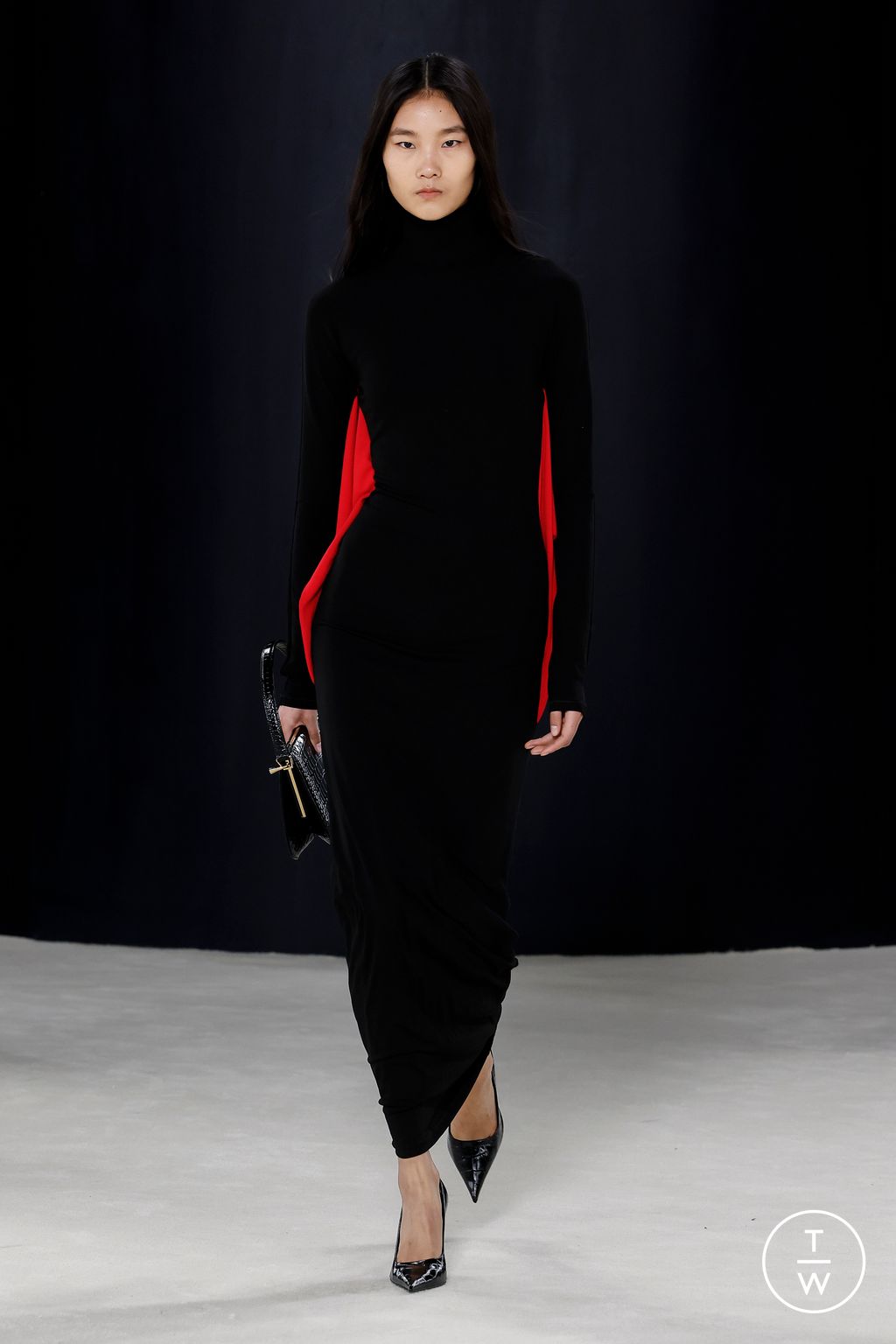 Fashion Week Milan Fall/Winter 2023 look 37 from the Ferragamo collection womenswear