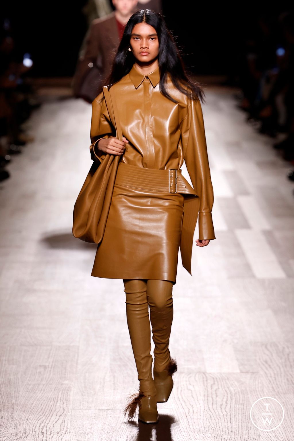Fashion Week Milan Fall/Winter 2024 look 13 from the Ferragamo collection 女装
