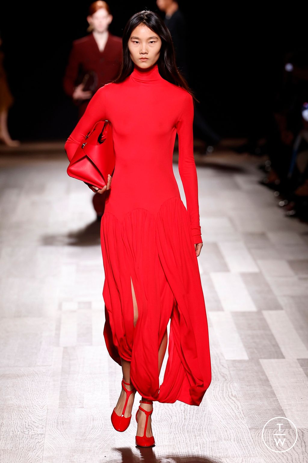 Fashion Week Milan Fall/Winter 2024 look 29 from the Ferragamo collection womenswear