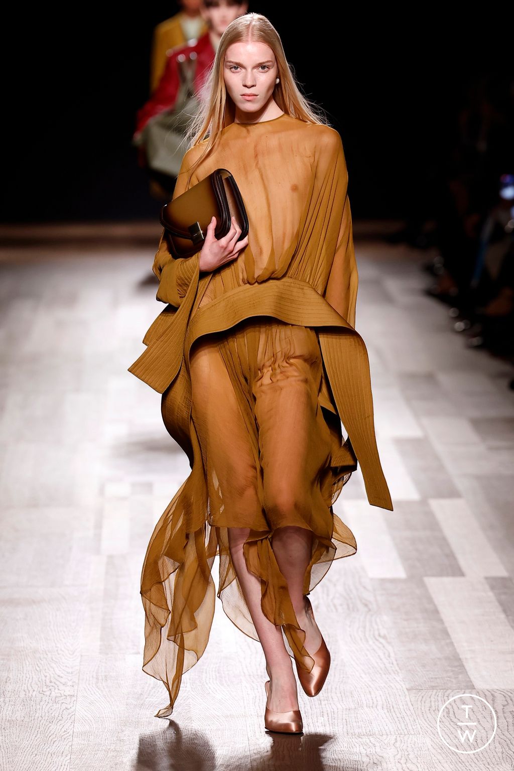 Fashion Week Milan Fall/Winter 2024 look 31 de la collection Ferragamo womenswear