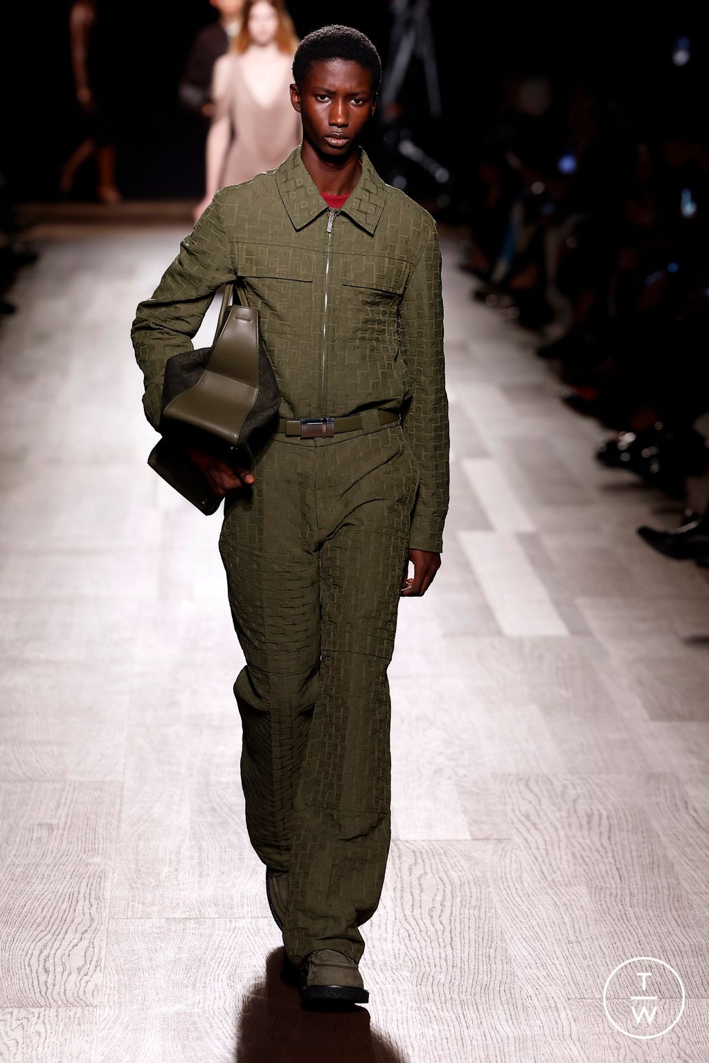 Fashion Week Milan Fall/Winter 2024 look 45 from the Ferragamo collection 女装
