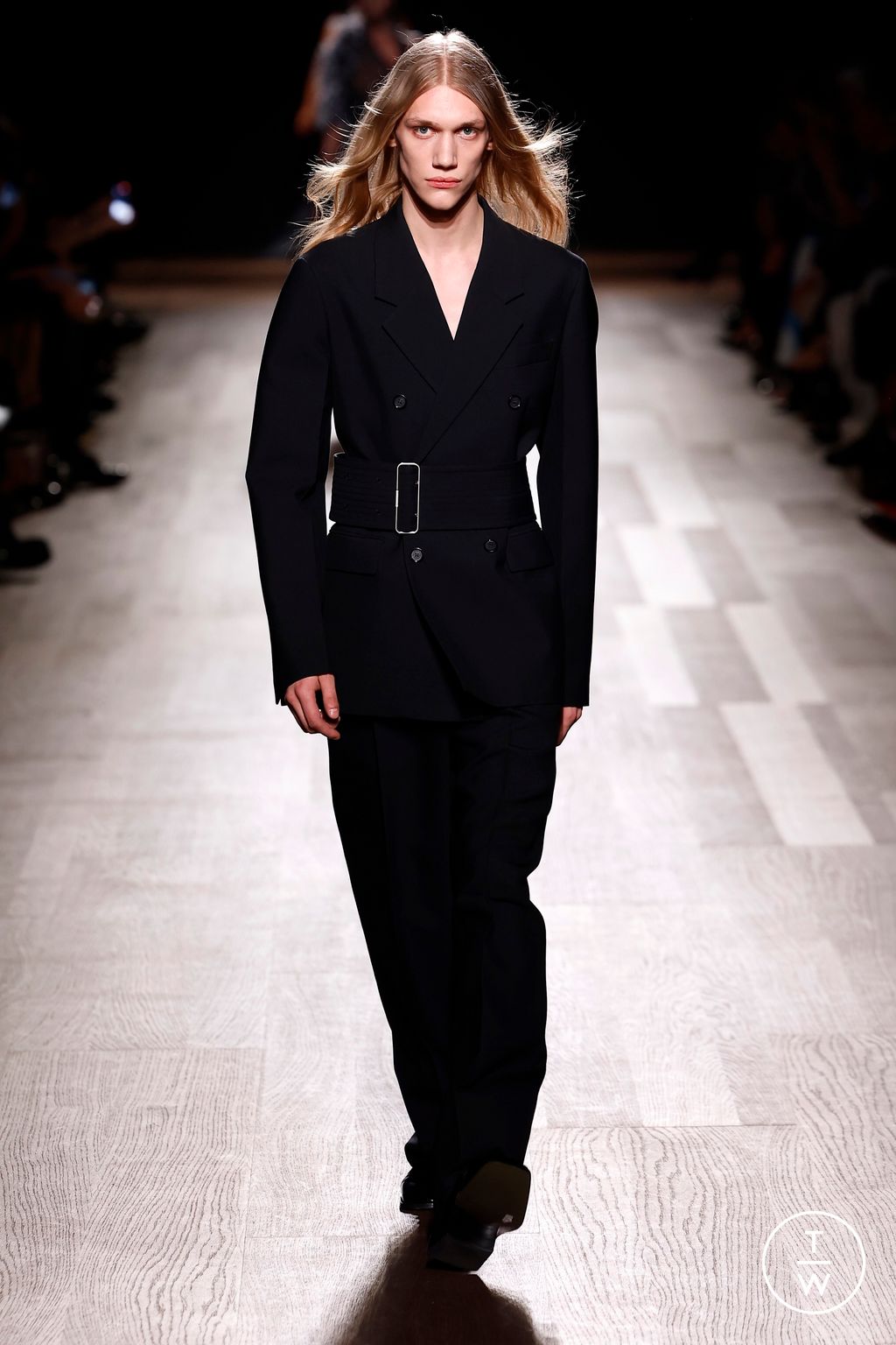 Fashion Week Milan Fall/Winter 2024 look 60 from the Ferragamo collection 女装