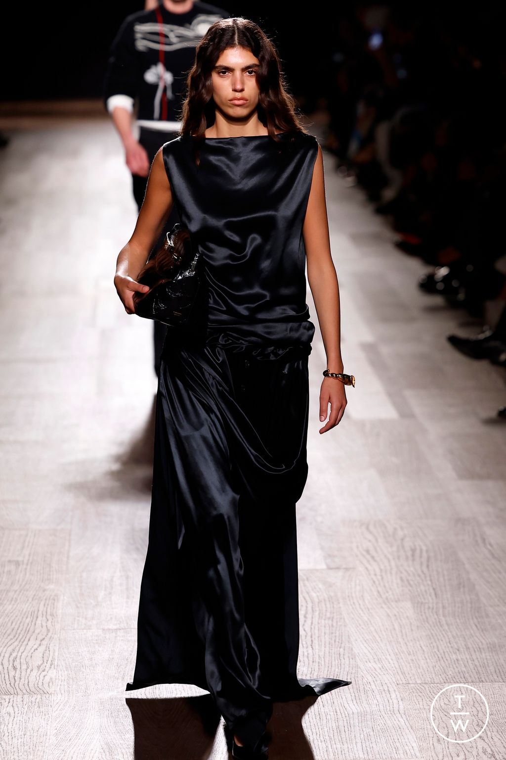 Fashion Week Milan Fall/Winter 2024 look 63 from the Ferragamo collection 女装