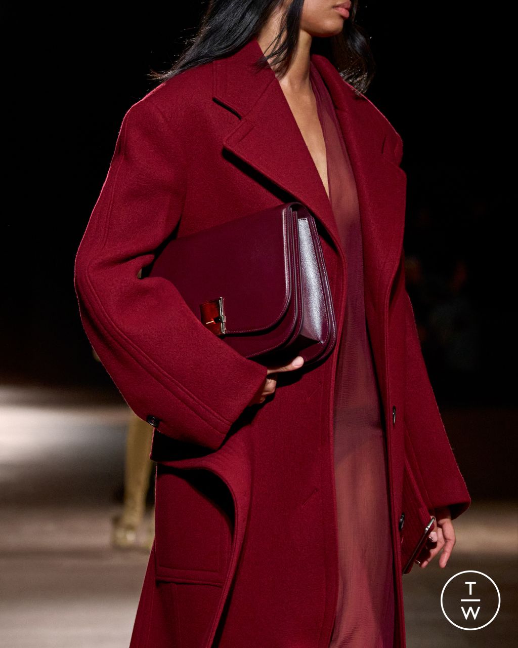 Fashion Week Milan Fall/Winter 2024 look 8 from the Ferragamo collection womenswear accessories