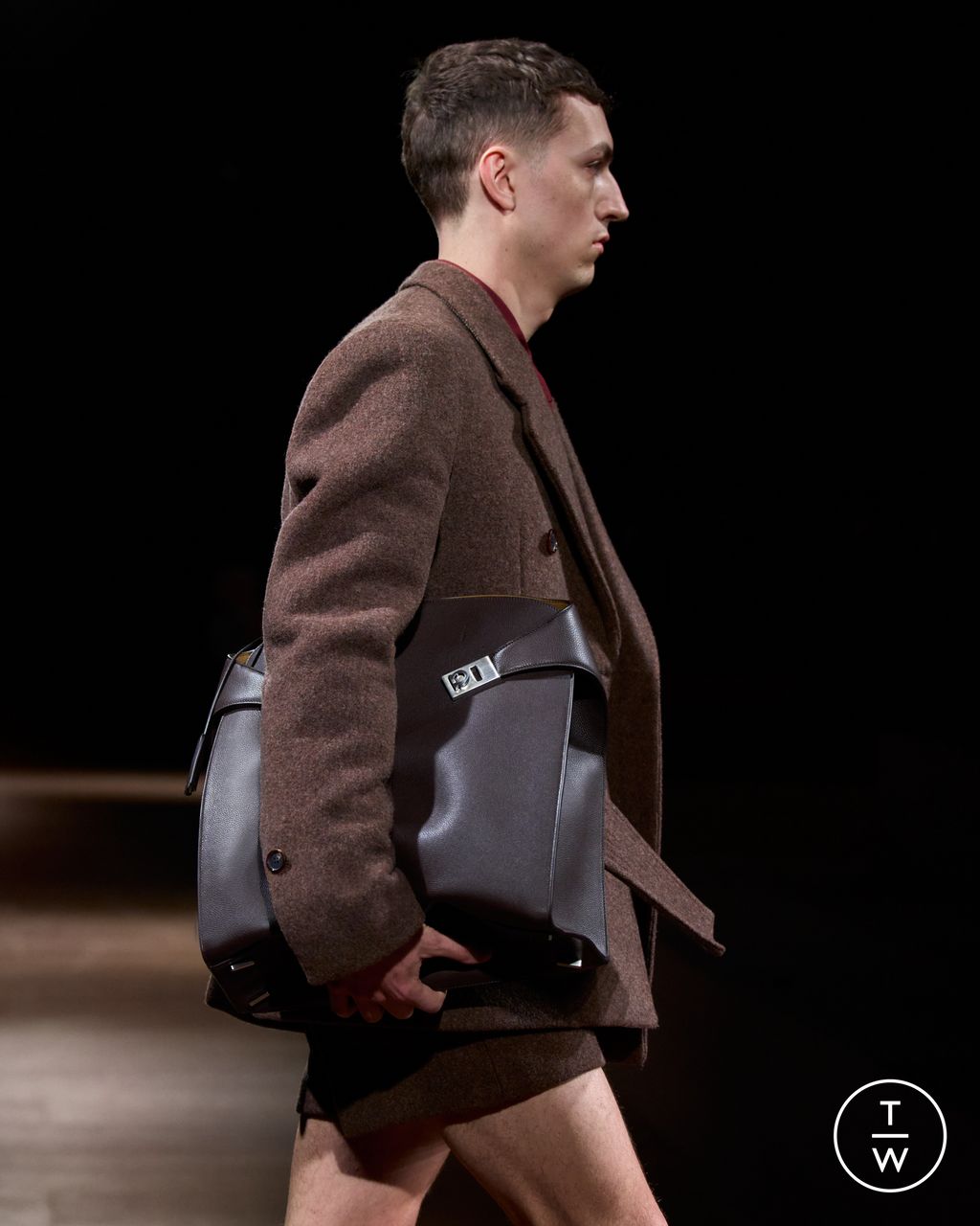 Fashion Week Milan Fall/Winter 2024 look 10 from the Ferragamo collection womenswear accessories